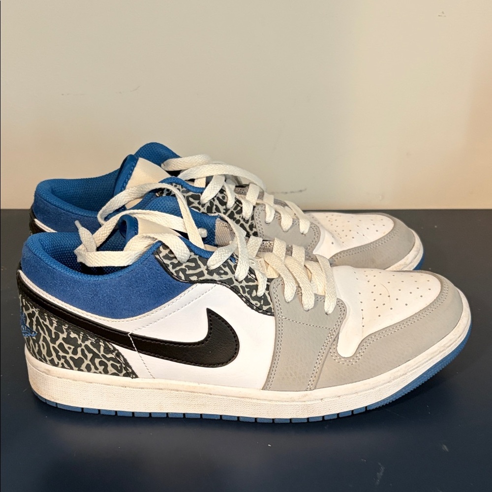 Nike Air Jordan 1 Low - White, Gray, Blue, Black